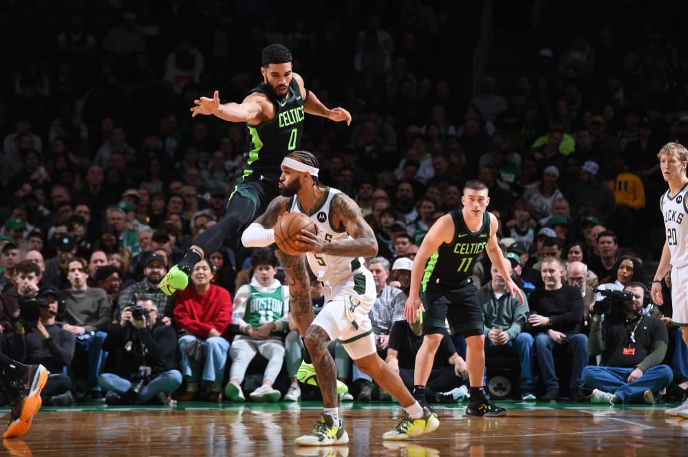 戴维斯通过 戴维斯通过