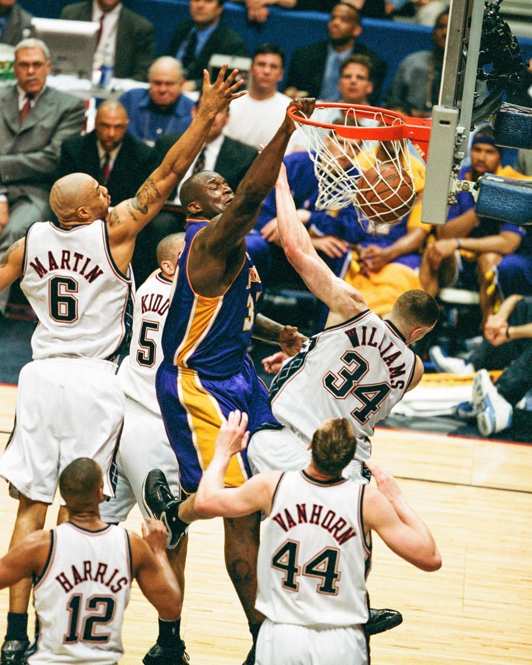 以来首次在 以来首次在