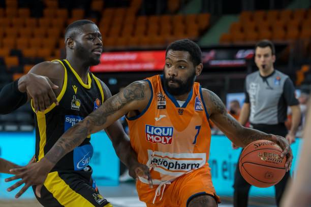 甚至有不少 甚至有不少